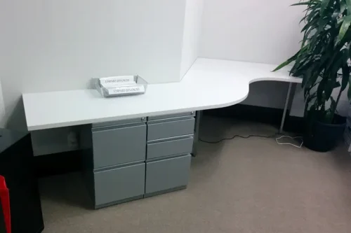 img-gallery-office-type1-benching-desks05