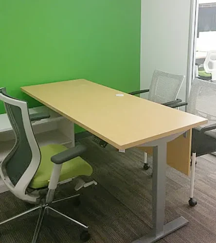 img-gallery-office-type3-benching-desks01