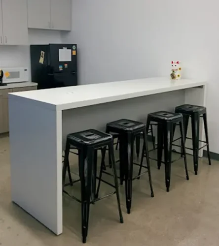 img-gallery-office-type3-conference03